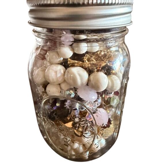 Classic Glamour Mystery Jewelry Jar - Picture 4 of 7